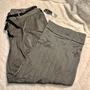 NWT John Paul Richard Uniform Capri Pants Sz 14 Grey Black Ribbon Belt Pockets